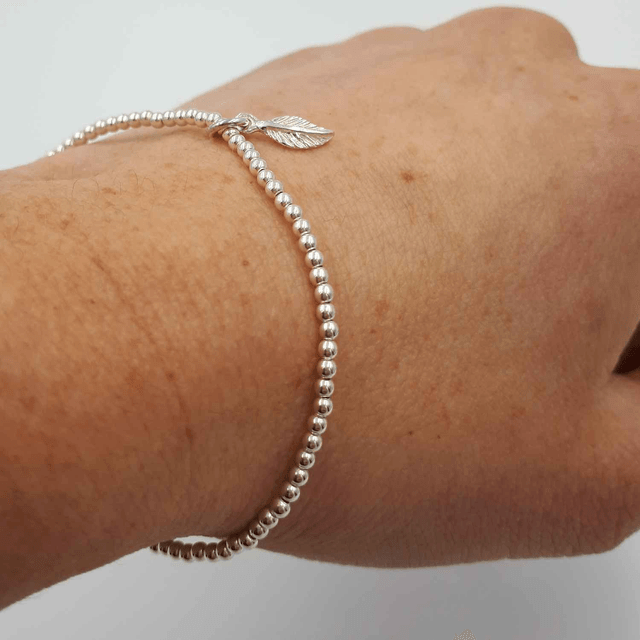 Sterling Silver Stretch Bracelet with Leaf Pendant