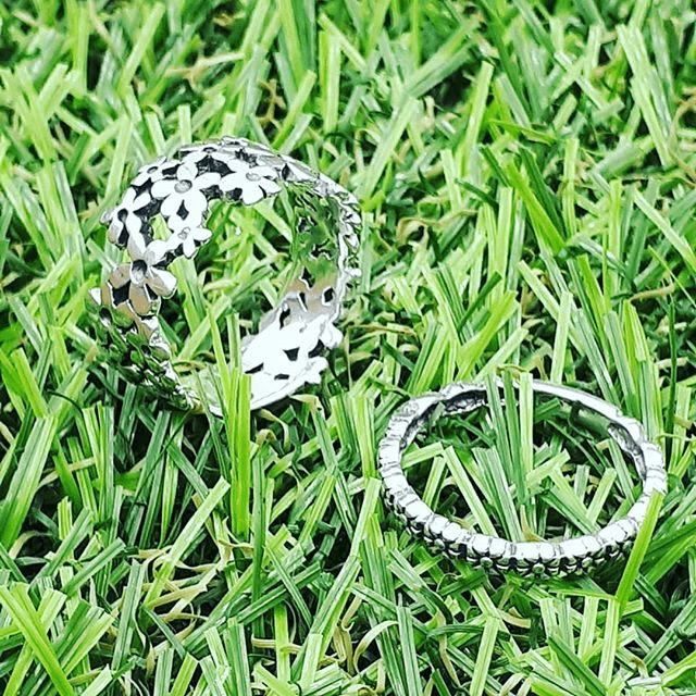Petite Daisy Sterling Silver Ring