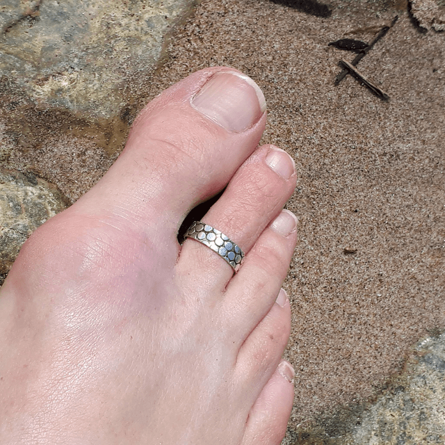 Sterling Silver Snake Skin Toe Ring