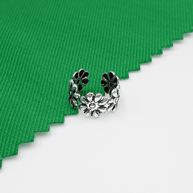 Daisy Ear Cuff